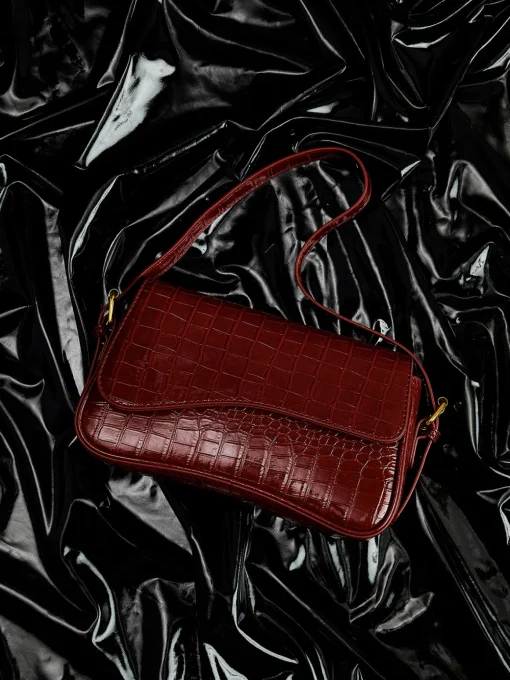 COMMENSE Bags|Accessories^Buckle Checkered Small Armpit Bag Burgundy
