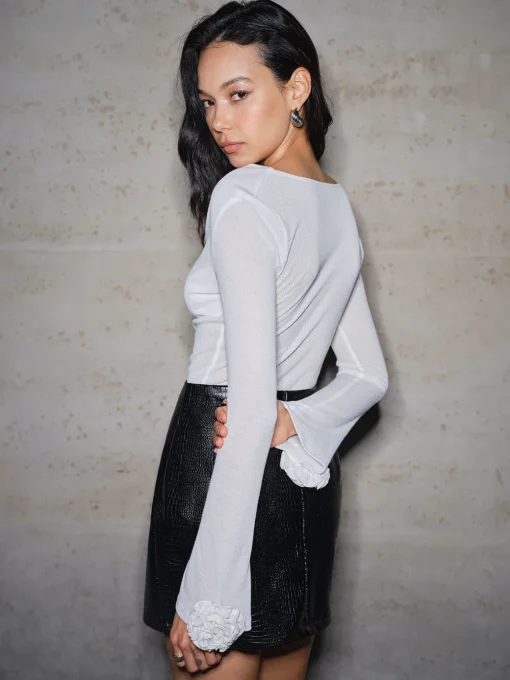 COMMENSE Blouses & Shirts^Cowl Neck 3D Flower Slim Blouse Off-White