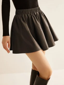 COMMENSE Skirts|Bottoms^Elastic Waist Pleated PU Leather Skirt Burgundy