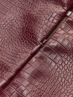 COMMENSE Skirts|Bottoms^Faux Leather Textured Mini Skirt Burgundy