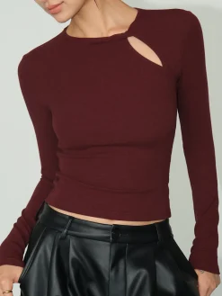 COMMENSE T-shirts|Tops^Knotted Cutout Skinny T-Shirt Burgundy