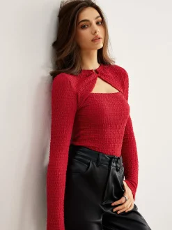 COMMENSE T-shirts|Tops^Metal O-Ring Cutout Plisse T-Shirt Red