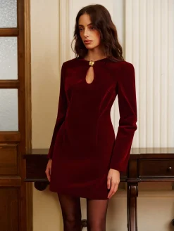 COMMENSE Dresses^Metal-Detail Keyhole Neckline Velvet Short Dress Red