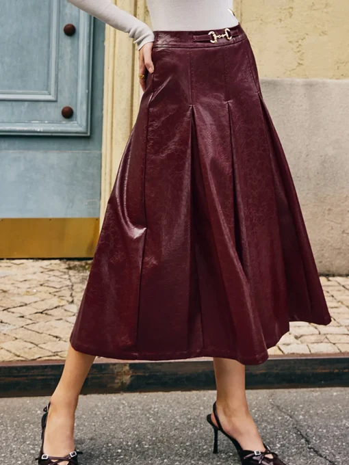COMMENSE Skirts|Bottoms^Metal-Detail Pleated Faux Leather Skirt Burgundy