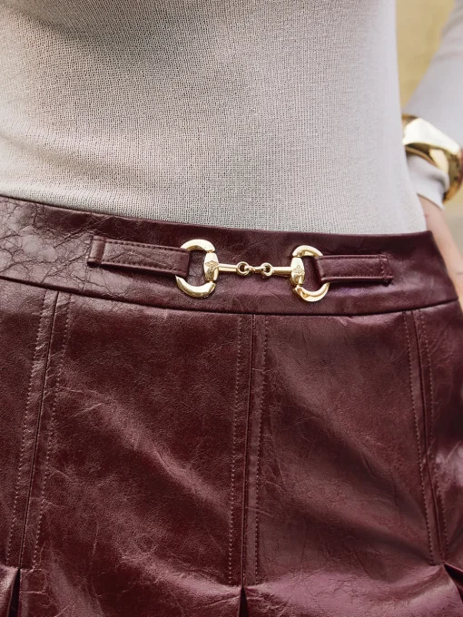 COMMENSE Skirts|Bottoms^Metal-Detail Pleated Faux Leather Skirt Burgundy