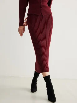 COMMENSE Skirts|Knitwear^Minimalist Ribbed Sweater Skirt Burgundy