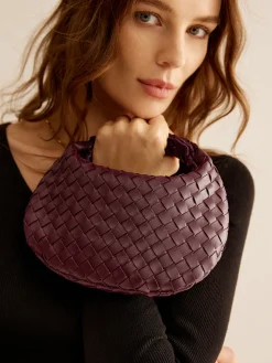 COMMENSE Bags|Accessories^Rounded Woven Zipper Handbag Burgundy