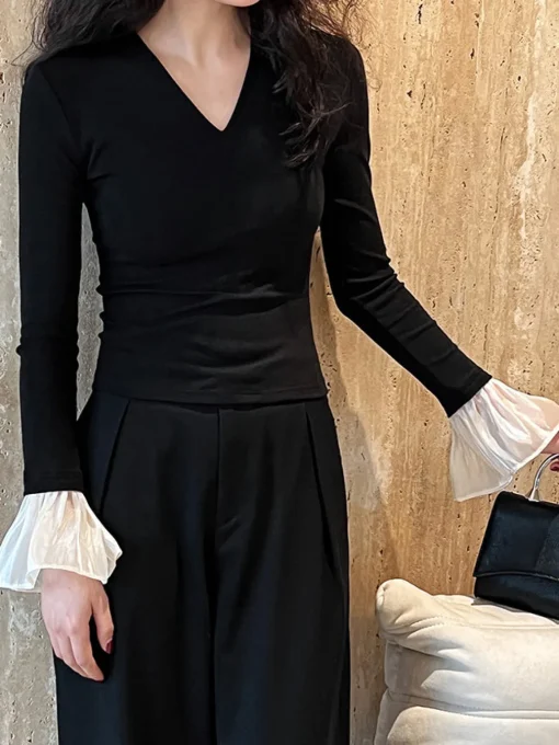 COMMENSE Blouses & Shirts|Tops^V-Neck Contrast Ruffle-Cuff Blouse Black