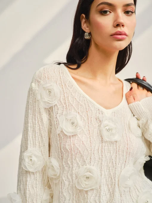 COMMENSE Sweater Tops|Sweaters & Cardigans^V-Neck 3D Flower Knit Top Off-White