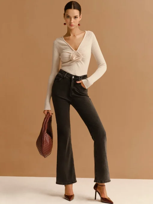 COMMENSE Tops^V-Neck 3D Flower Pleated Slim Blouse Off-White